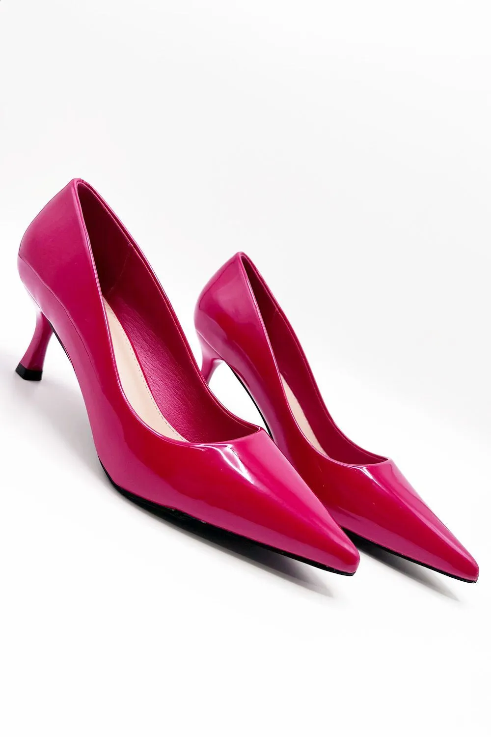 Aranea Pointed Toe Court Shoes in Red